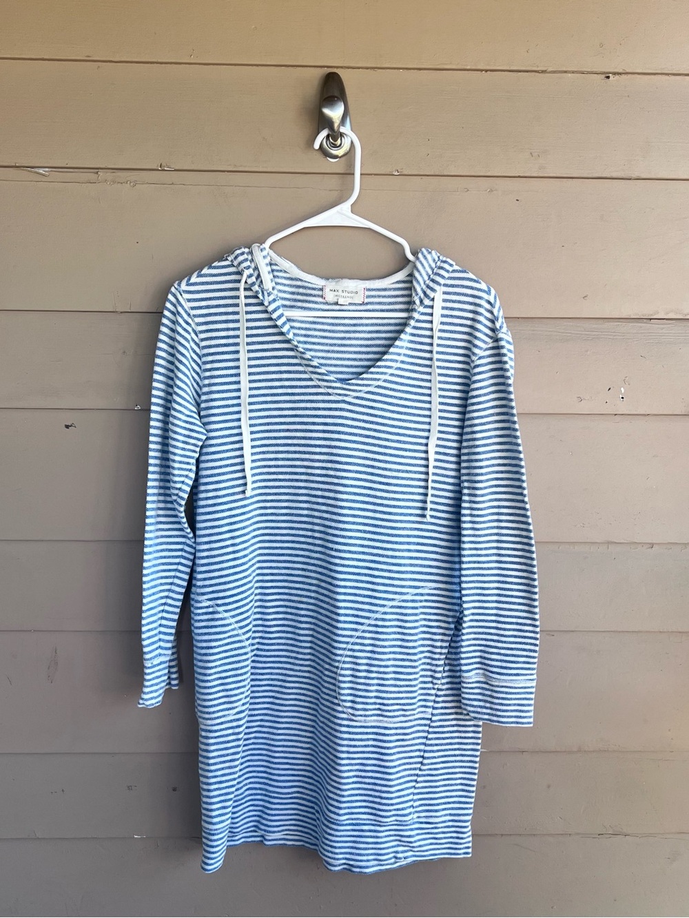 Max Studio Weekend Striped Long Line Sweater Size M Casual Cozy Summer